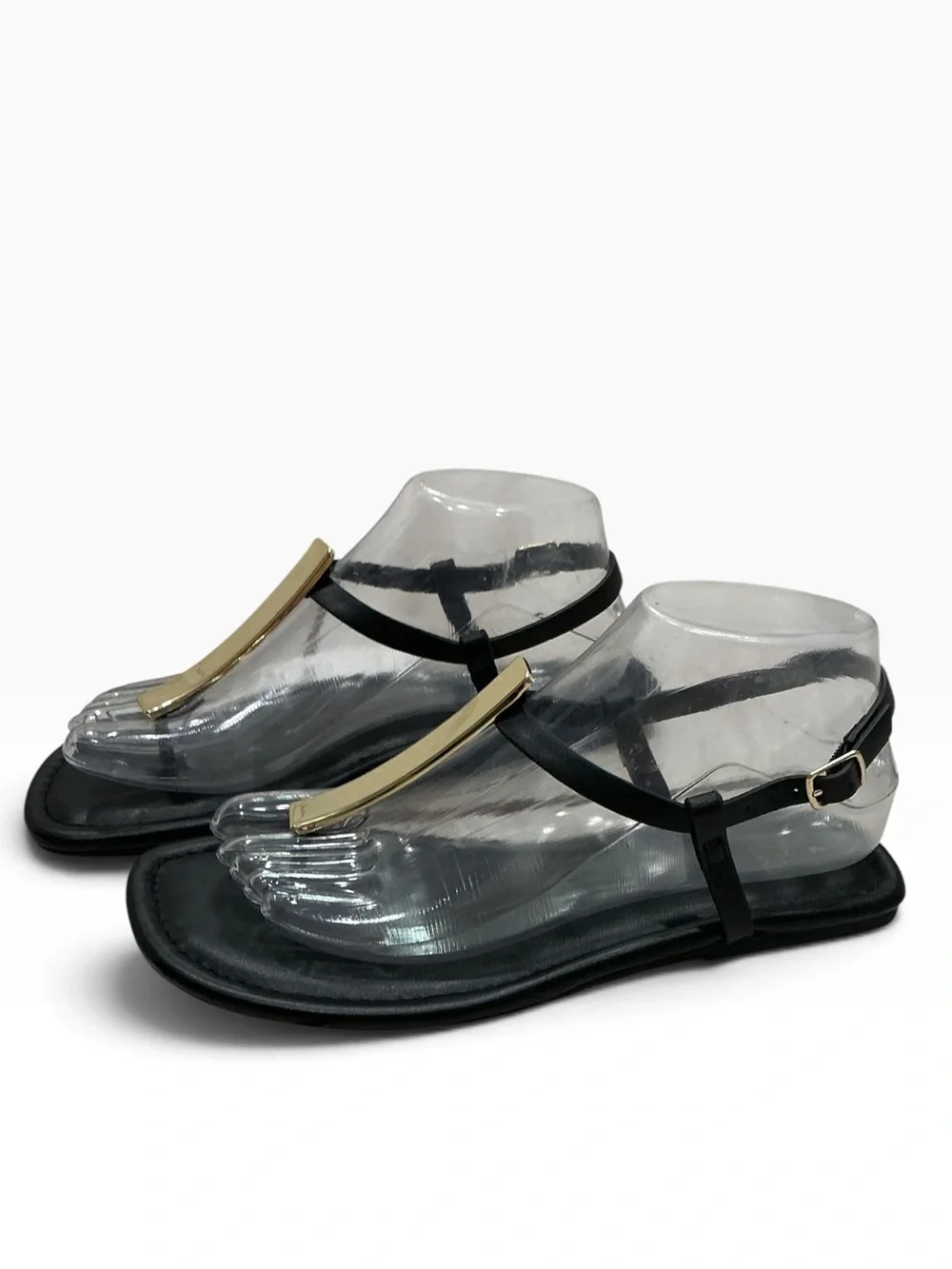 Time and Tru Women’s T-Strap Thong Sandals Black Gold Hardware Size 7